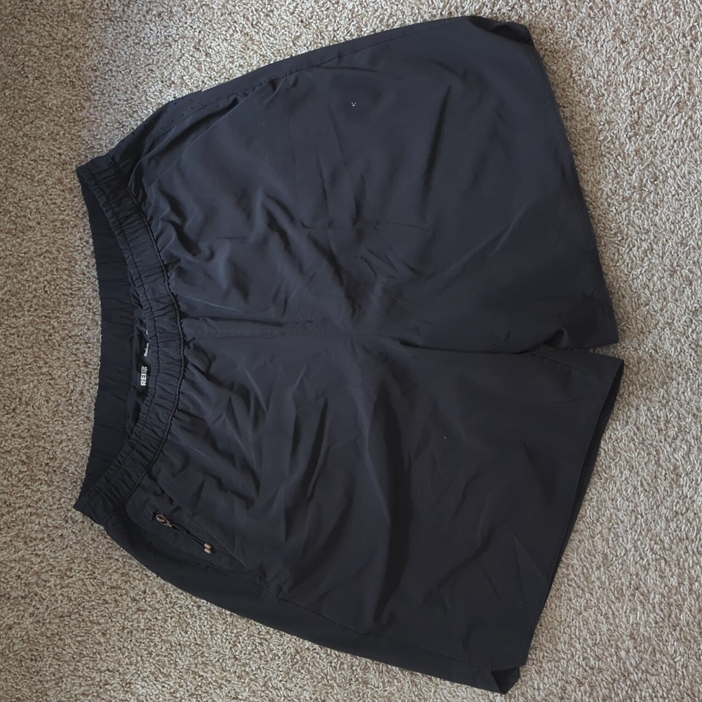 REI Mens athletic pursuits shorts 7" inseam